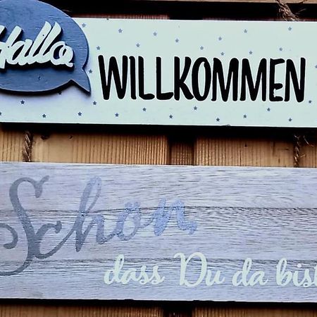 Kleine, gemütliche Dachgeschosswohnung Laudenbach  Exterior foto