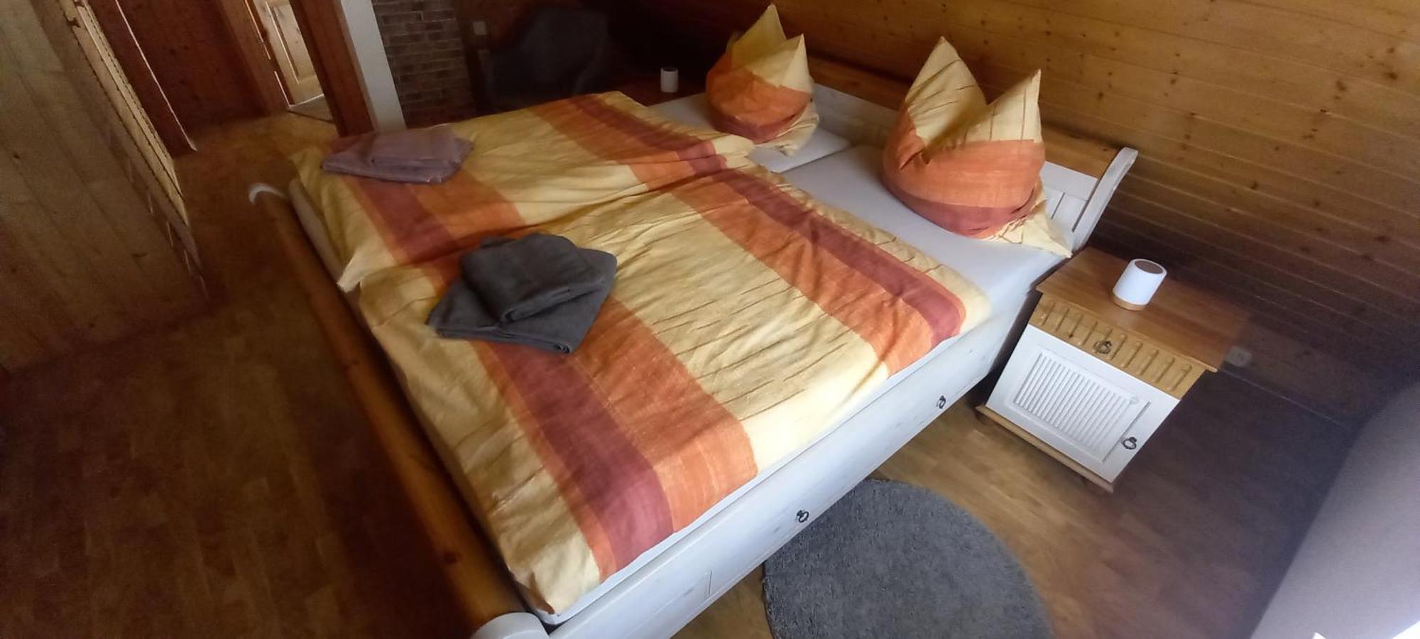 Kleine, gemütliche Dachgeschosswohnung Laudenbach  Exterior foto